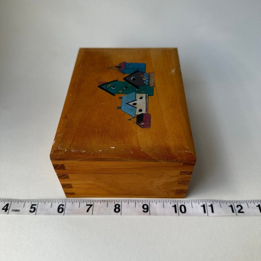 Wooden Bird House Box - Picture 9 of 9
